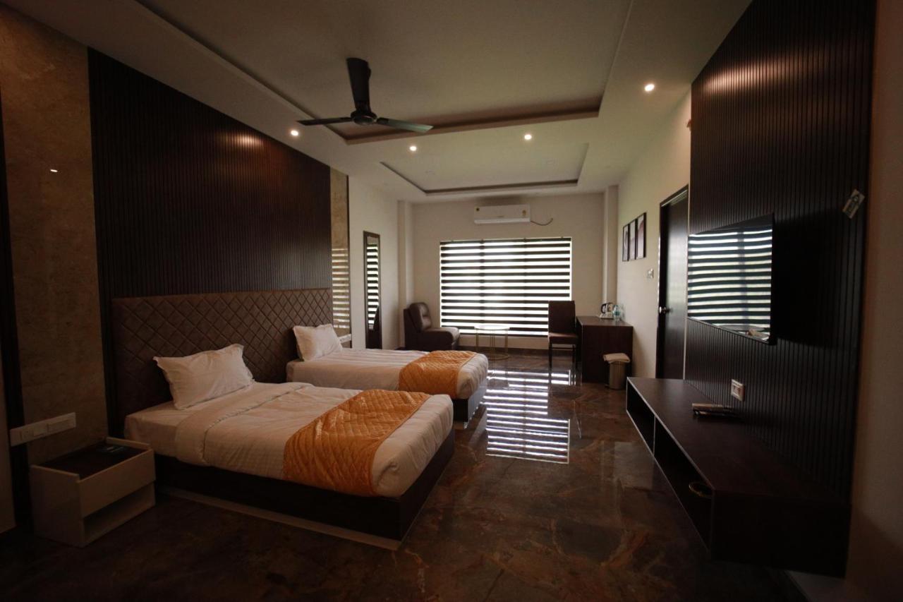 Bliss Regency Business Hotel Palakkad Kültér fotó