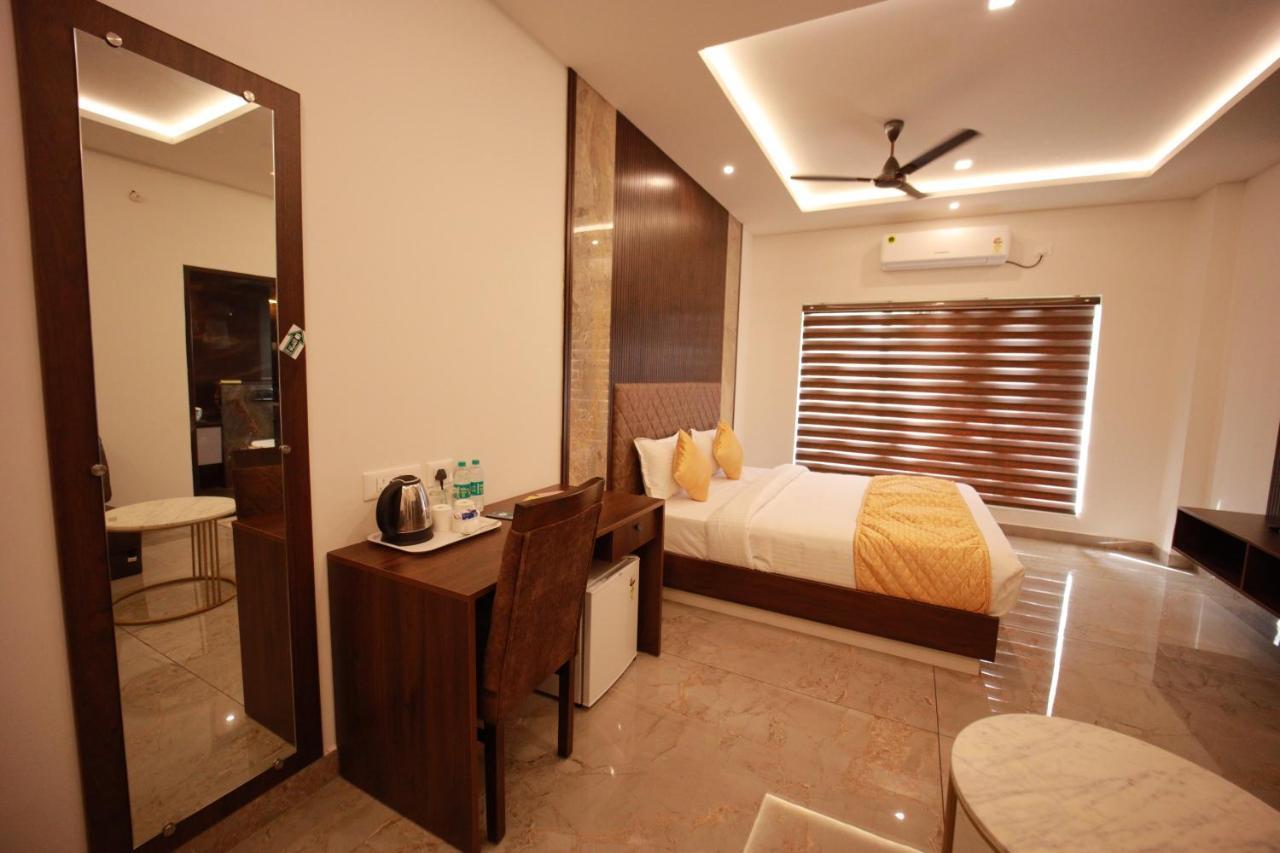 Bliss Regency Business Hotel Palakkad Kültér fotó