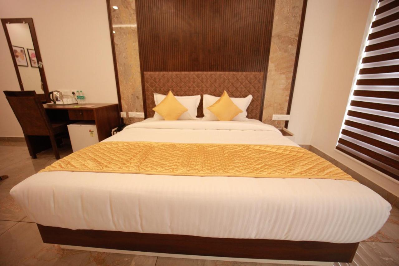 Bliss Regency Business Hotel Palakkad Kültér fotó