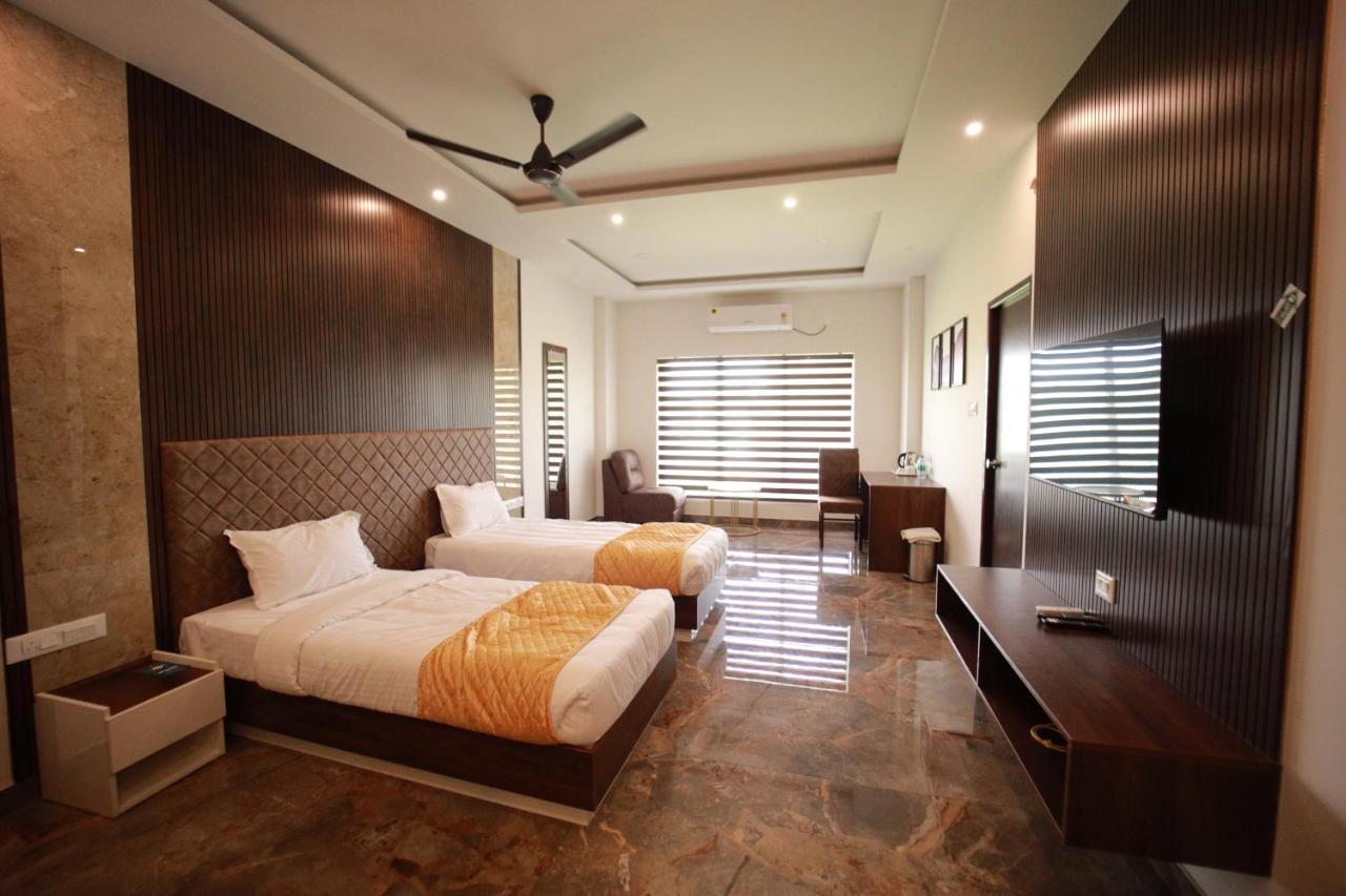 Bliss Regency Business Hotel Palakkad Kültér fotó