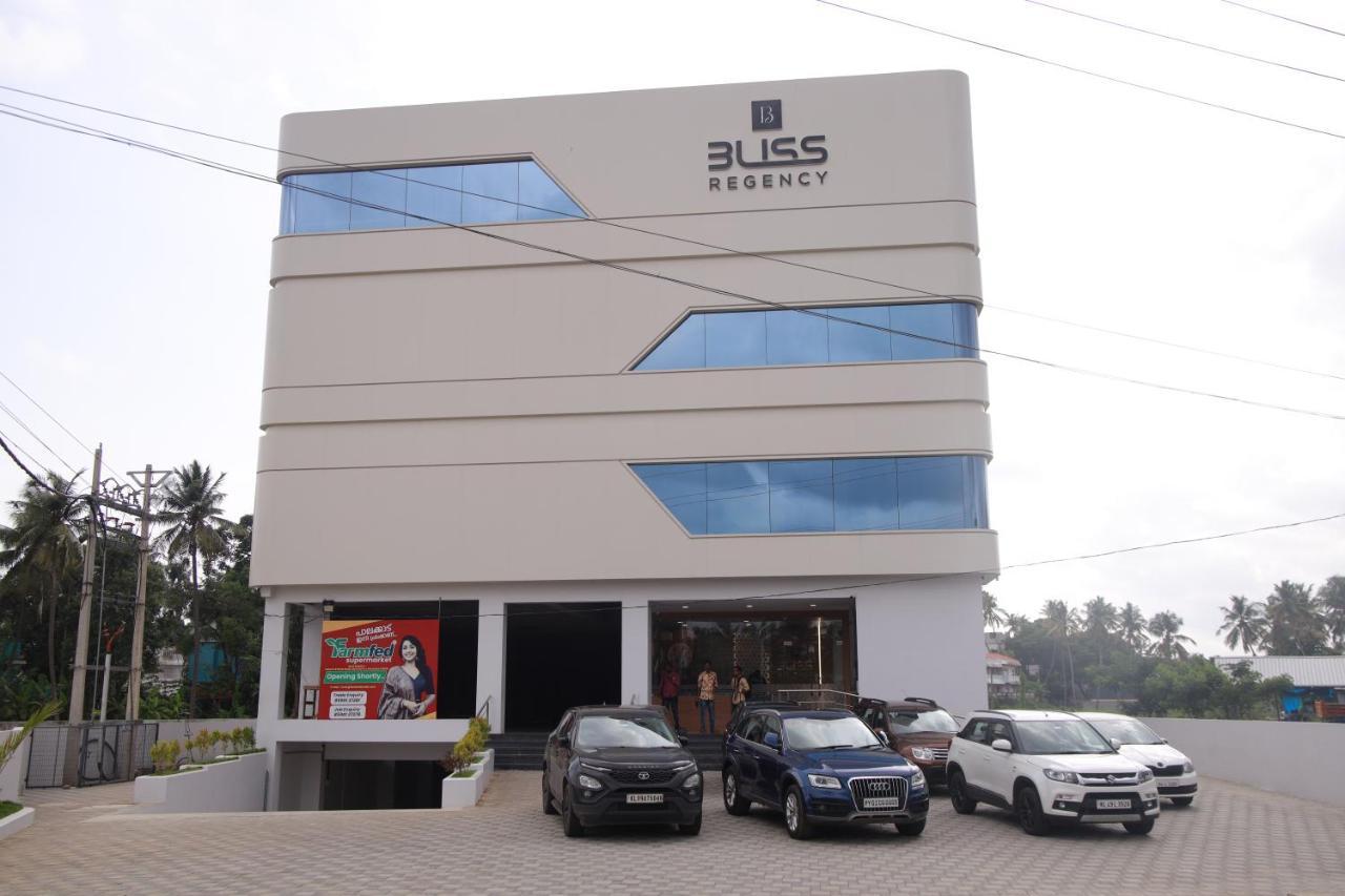 Bliss Regency Business Hotel Palakkad Kültér fotó