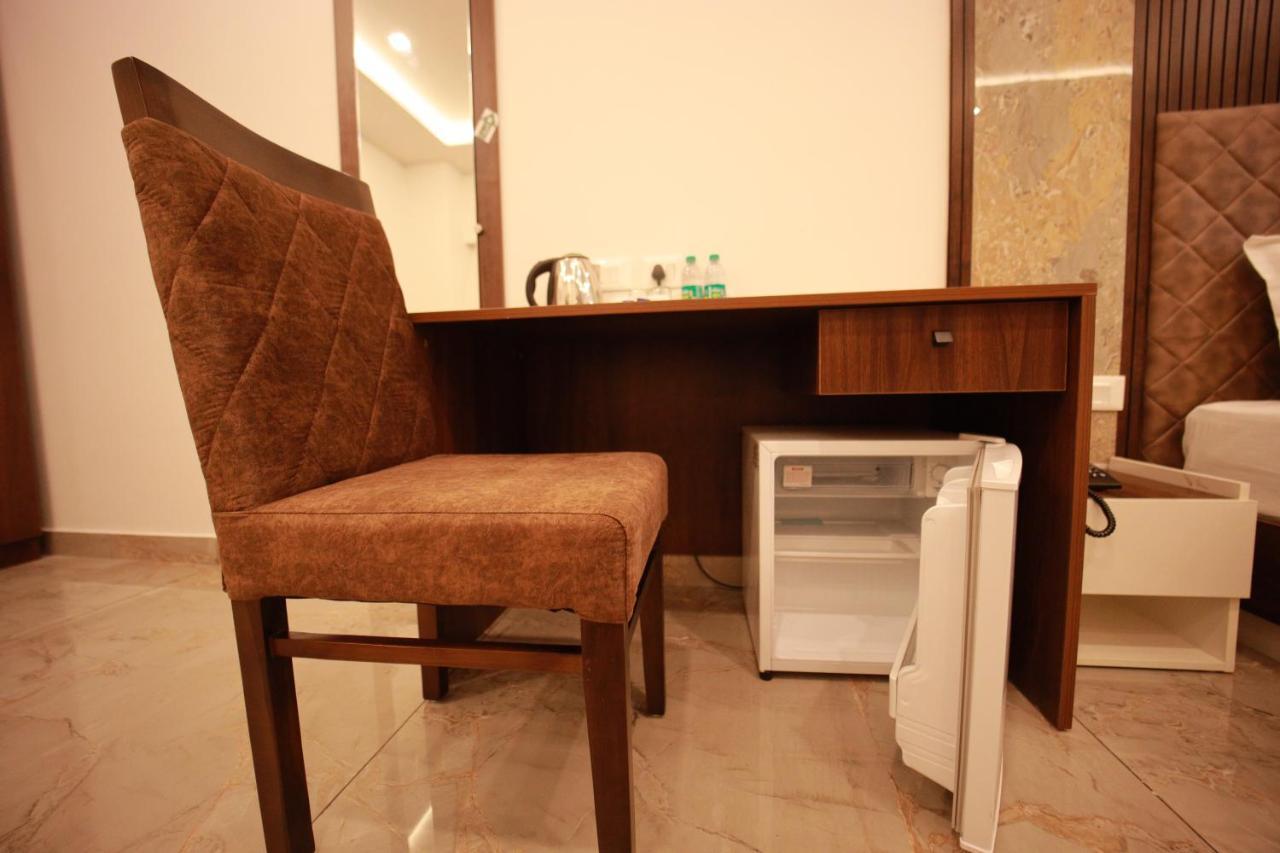 Bliss Regency Business Hotel Palakkad Kültér fotó