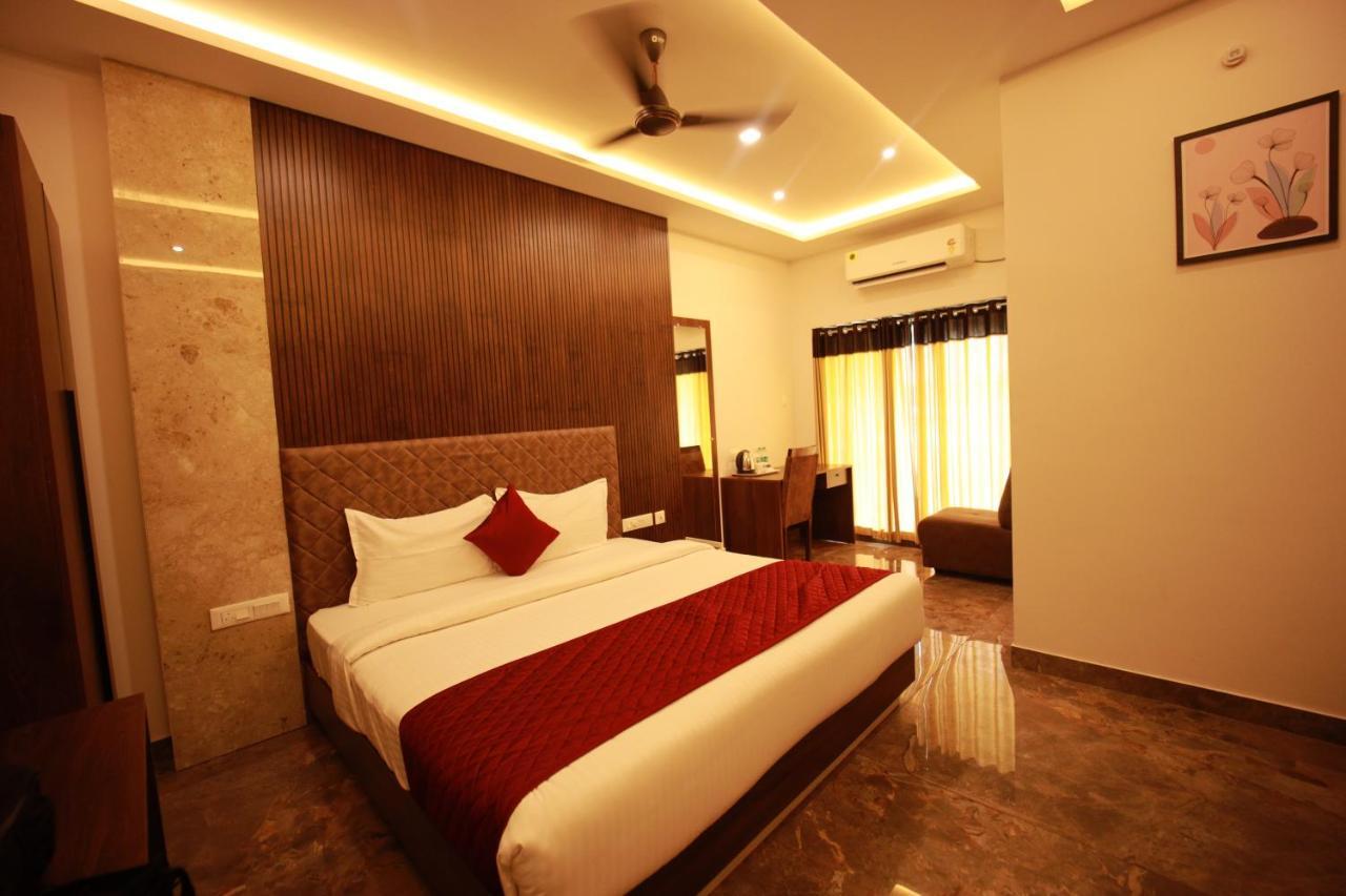 Bliss Regency Business Hotel Palakkad Kültér fotó
