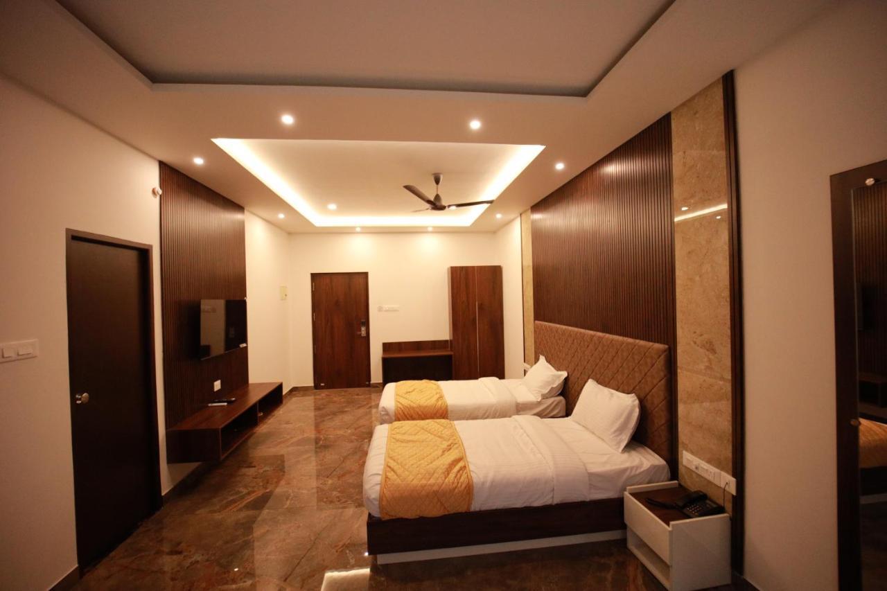 Bliss Regency Business Hotel Palakkad Kültér fotó